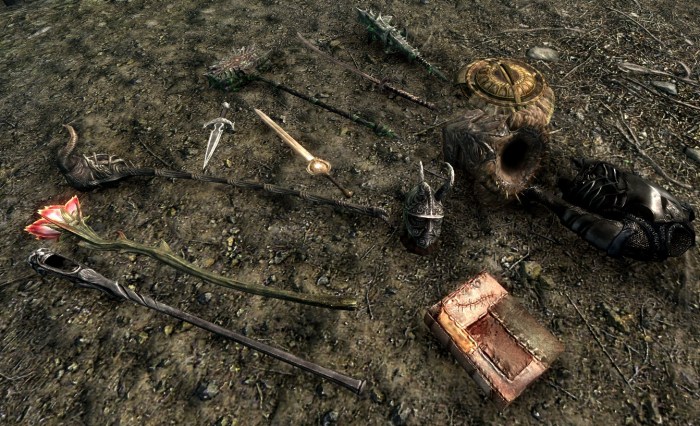 Hmm, those Daedric Artifacts are great. From daggers and shields to staffs and armor, there's a bit of everything! 